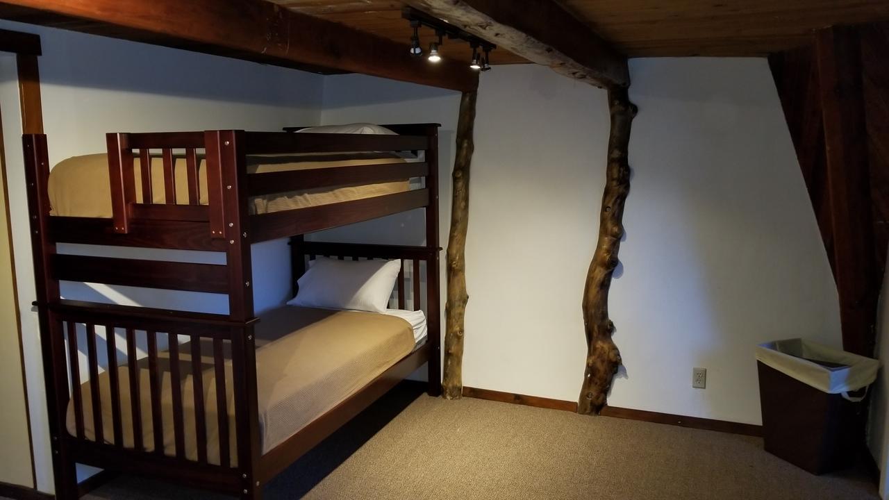 Tree House- Walk To Mammoth Village 马姆莫斯湖 外观 照片
